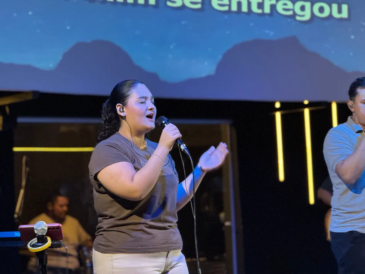Momento especial na Igreja Quadrangular Amamos Vidas — foto 35