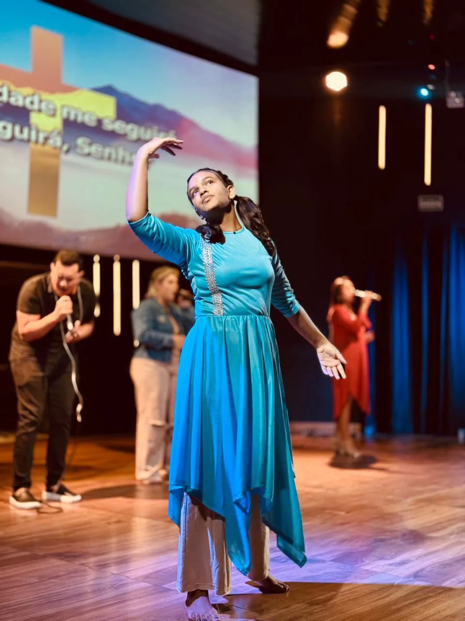 Momento especial na Igreja Quadrangular Amamos Vidas — foto 38