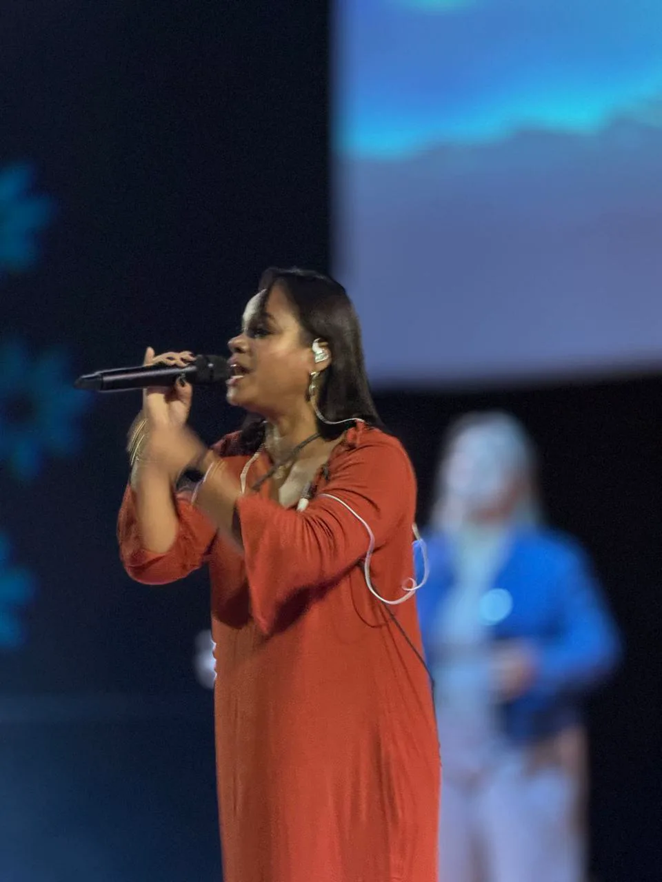 Momento especial na Igreja Quadrangular Amamos Vidas — foto 50
